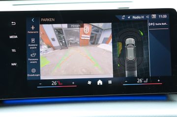 Fahrzeugverkauf 21 BMW X1 18 i sDrive M Sport Kamera Navi LED