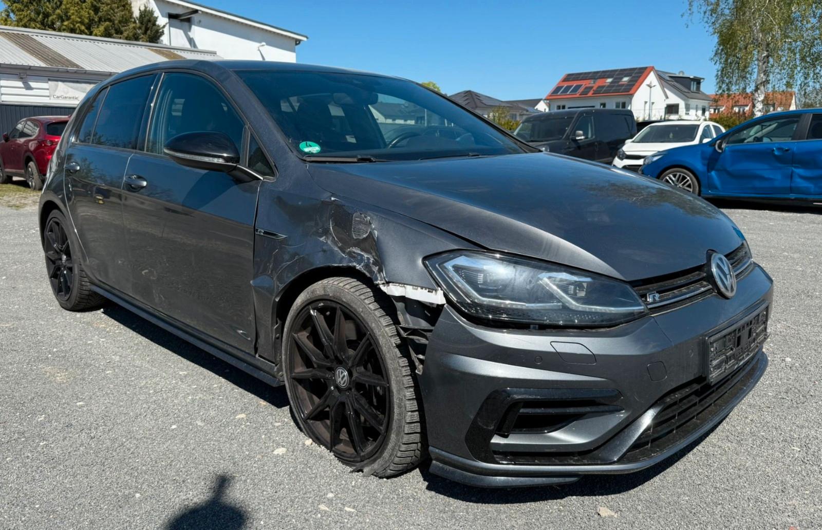 Volkswagen Golf VII Lim. R BMT/4Motion ACC Kamera APP