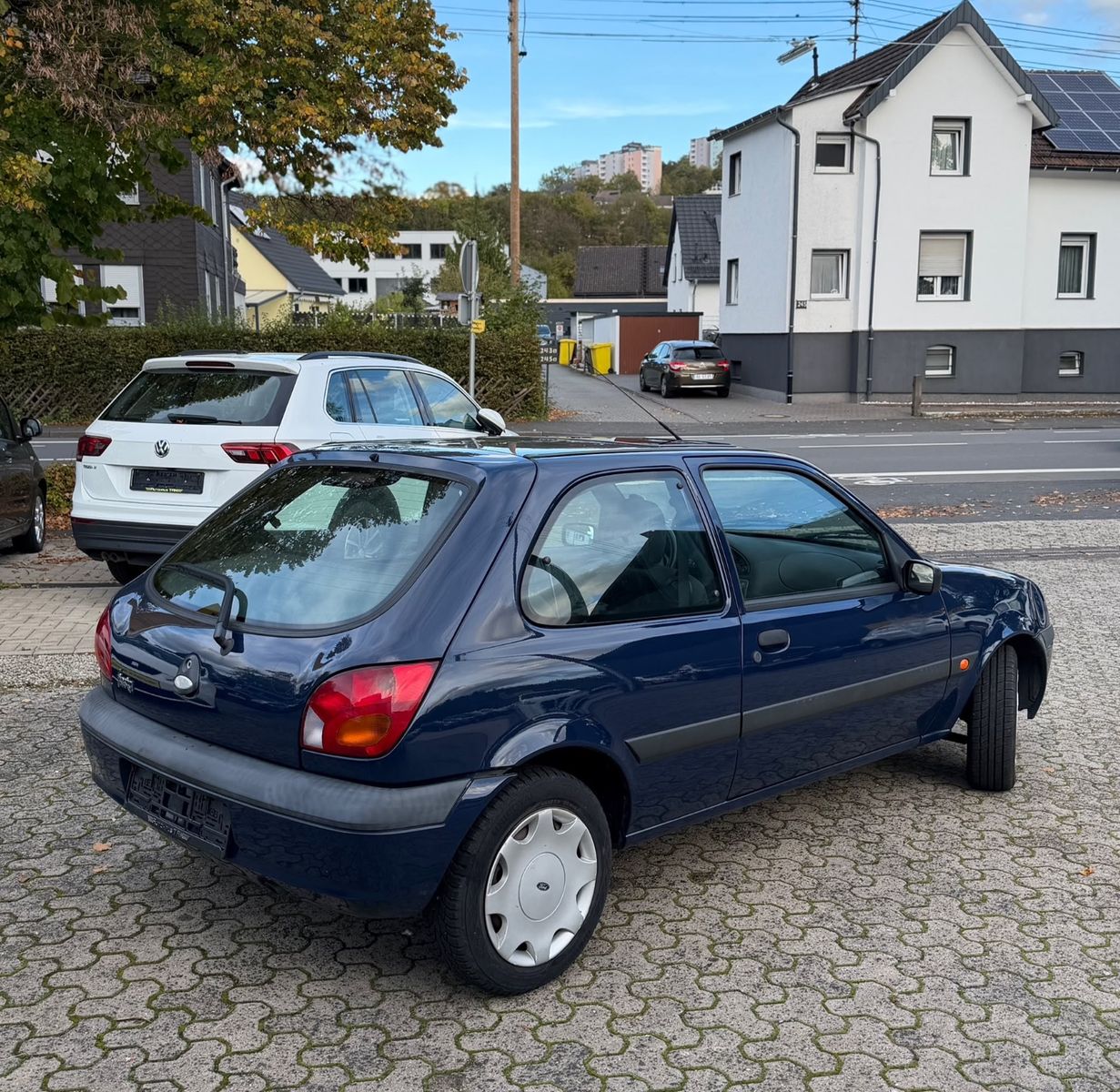 Fahrzeugabbildung Ford Fiesta 1.3 *NUR 41000km*