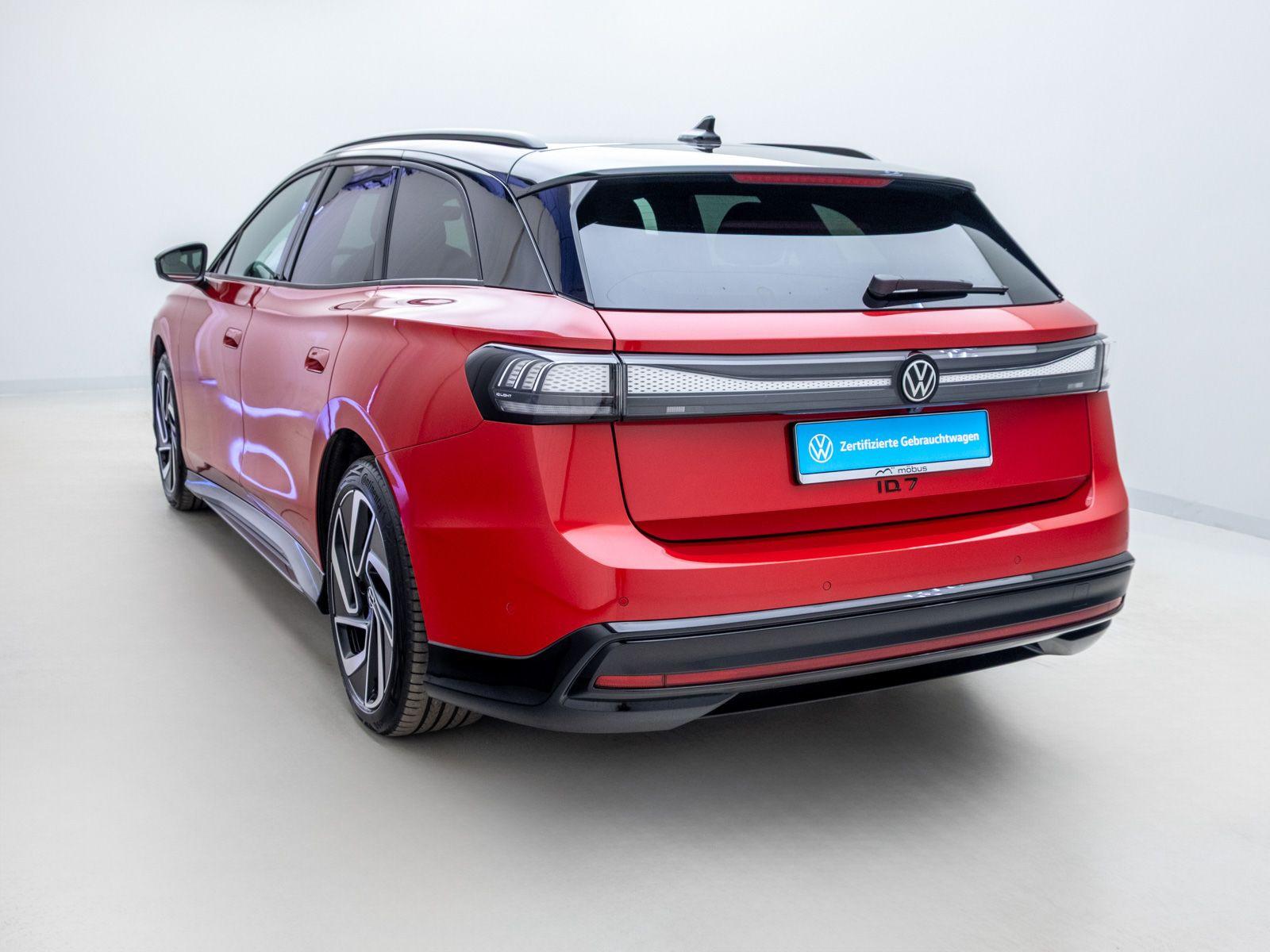 Volkswagen ID.7 Tourer Pro *WÄRMEPUMPE*360°*APP*ACC*MATRIX*
