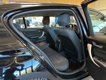 BMW 118 i *Klima*PDC*Navi*Sitzh*Klimaautomatik*