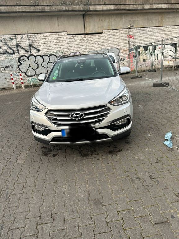 Image of Hyundai Grand Santa Fe