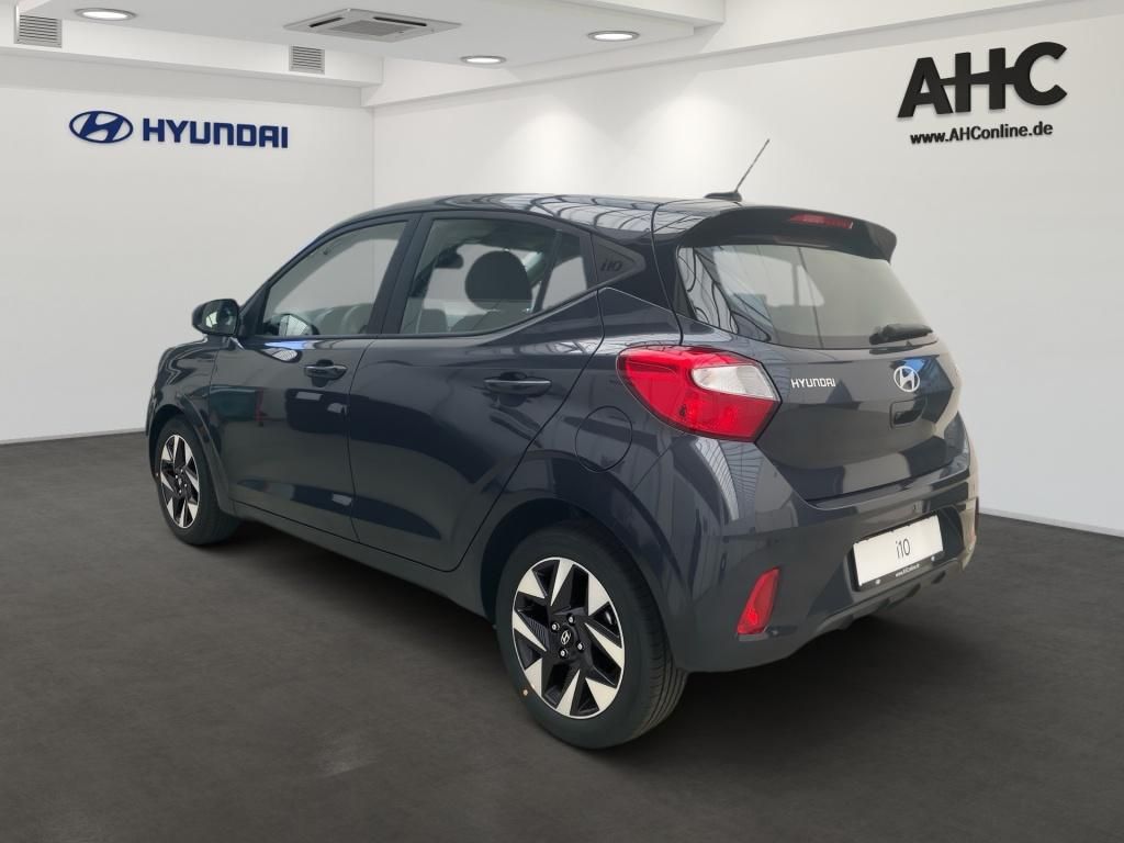 Fahrzeugabbildung Hyundai i10 Navi SHZ KAM PDC SpurH