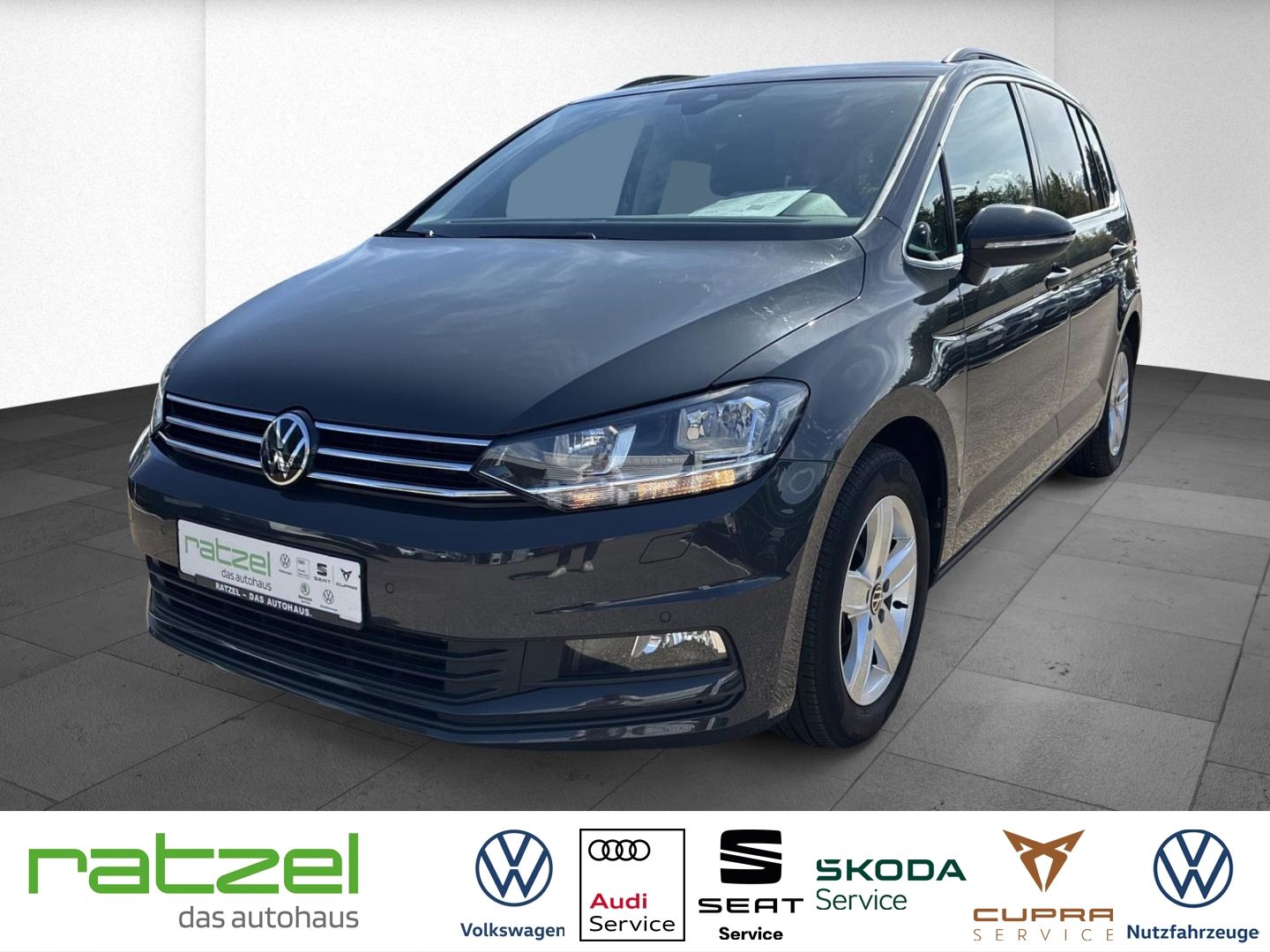 Fahrzeugabbildung Volkswagen Touran Comfortline 1.5 TSI DSG 7-Sitzer AHK ACC