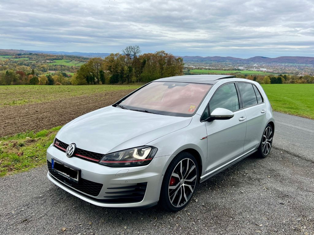 Image of Volkswagen Golf
