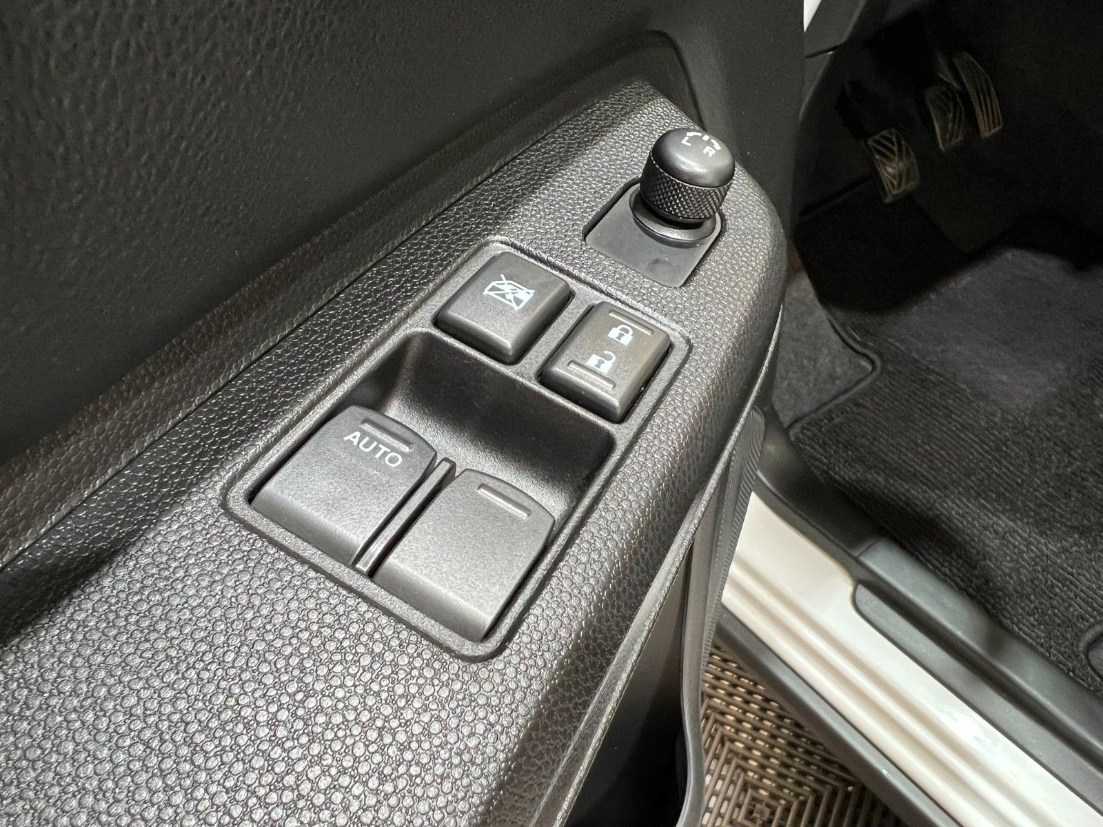 Fahrzeugabbildung Suzuki Ignis 1.2 DUALJET HYBRID Comfort