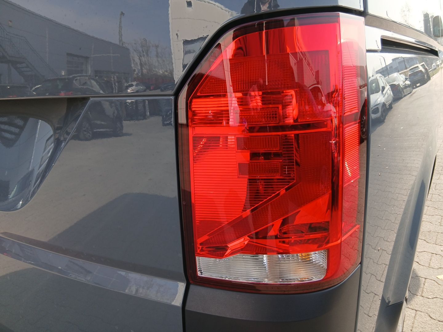 Volkswagen T6 Kombi - Bild 9