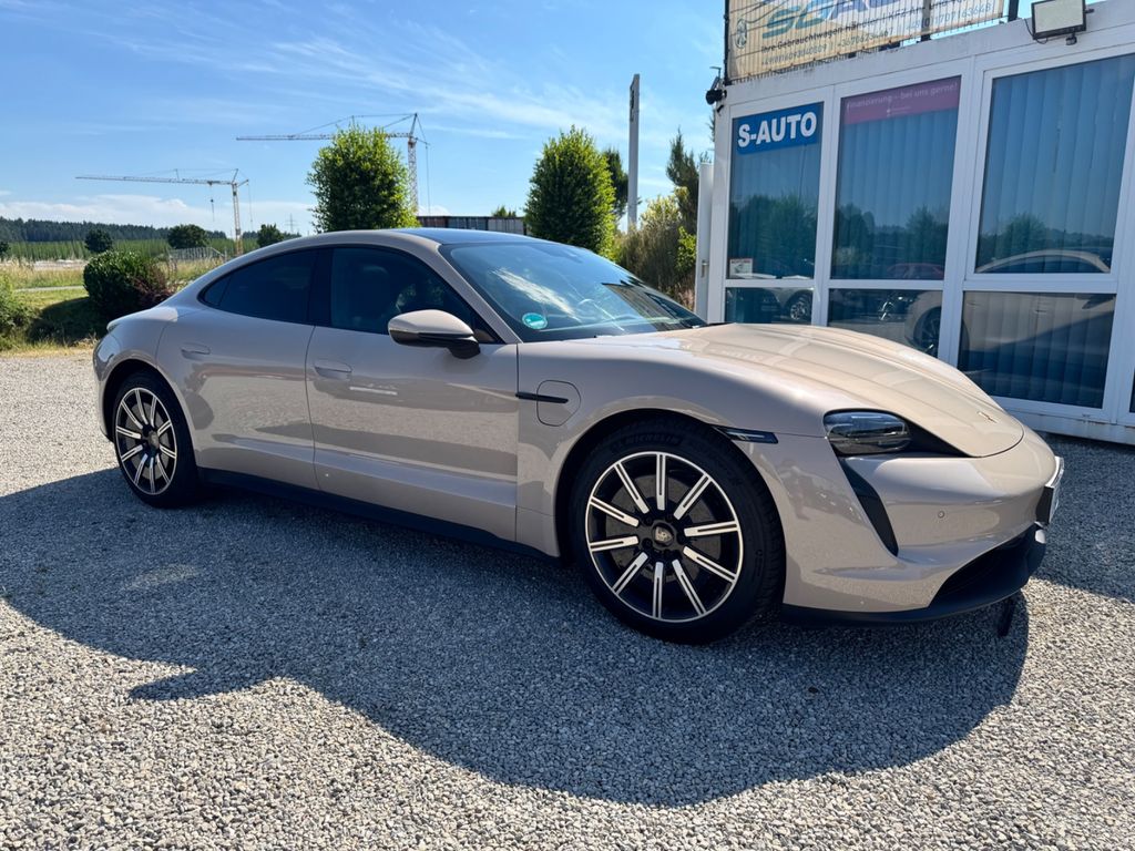 Porsche Taycan