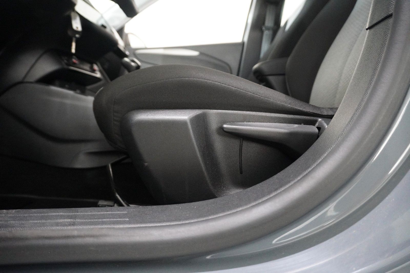 Fahrzeugabbildung Opel Corsa F 1.2 FACELIFT NAVI/LED/KAMERA/VIRT./DAB+