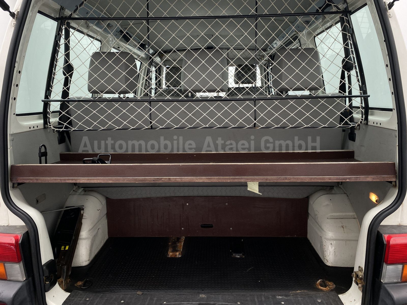 Fahrzeugabbildung Volkswagen T4 Kombi TDI Automatik Behörde/ Camper 5719
