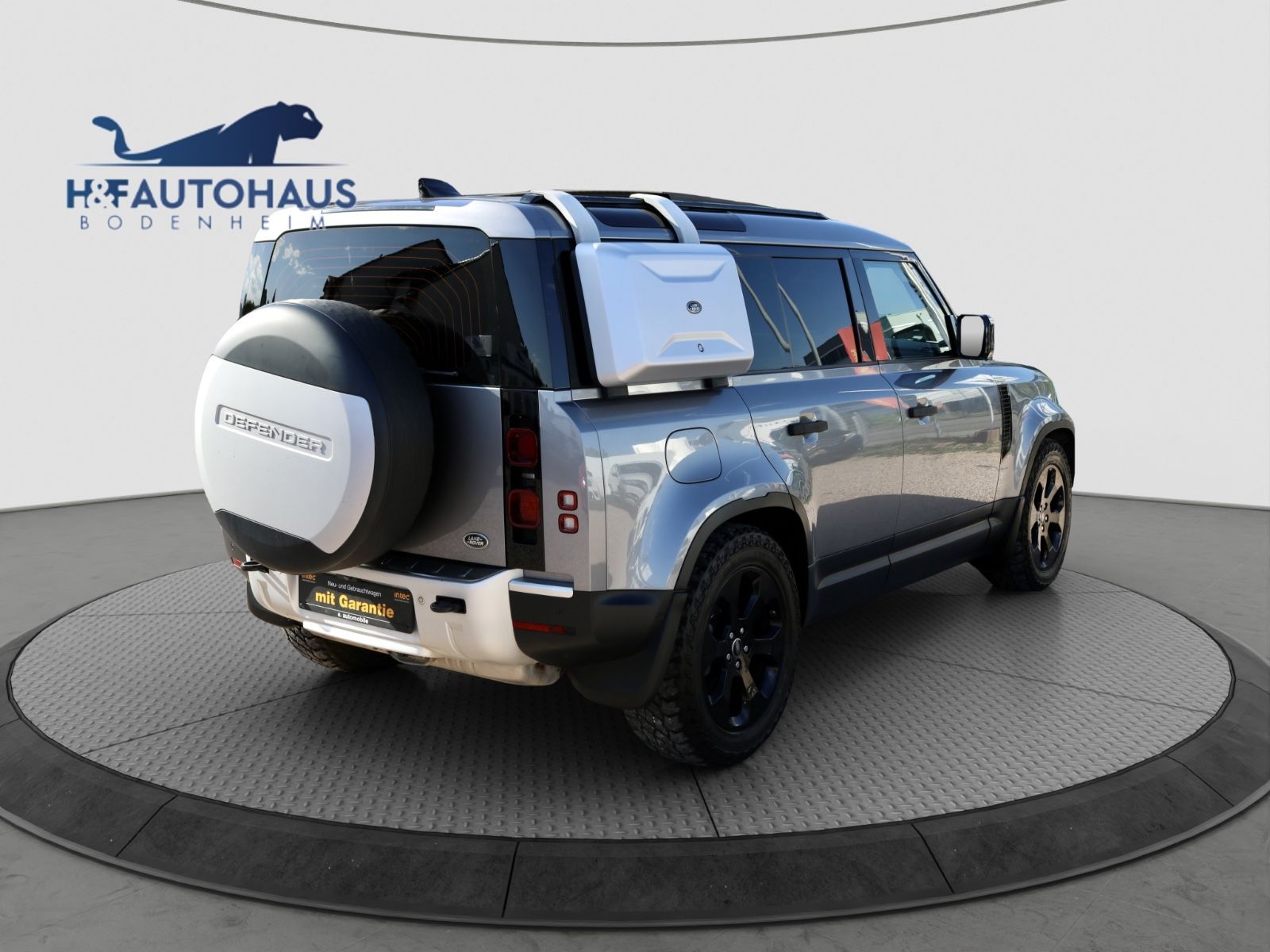Land Rover Defender D240 S AWD/7 SITZER/PANO/AHK/MERIDIAN/ foto 4