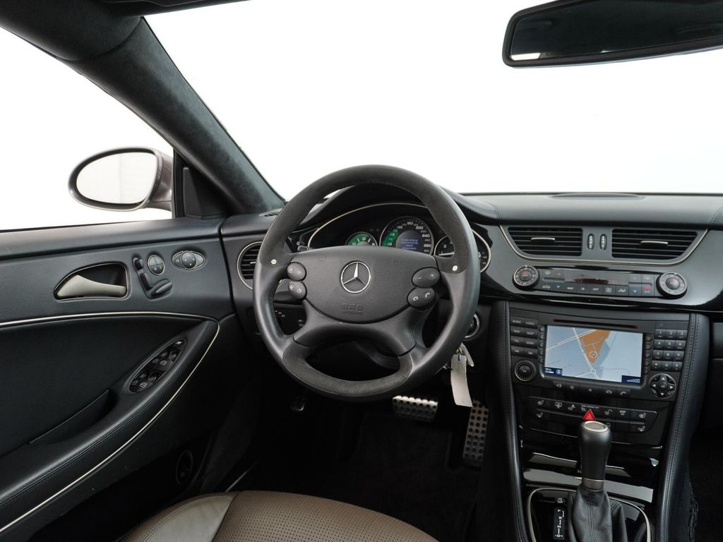 Mercedes-Benz CLS 55 AMG IWC edition + IWC original CLS 55 AMG