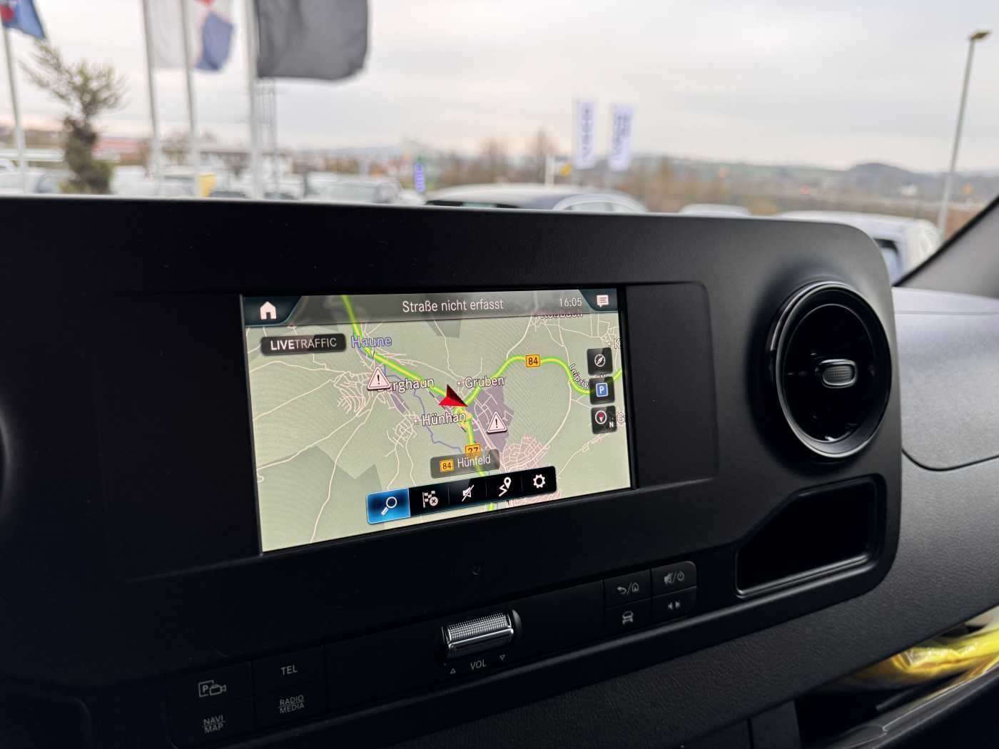 Fahrzeugabbildung Mercedes-Benz Sprinter 317 CDI 4325 Koffer LBW Kamera MBUX SHZ