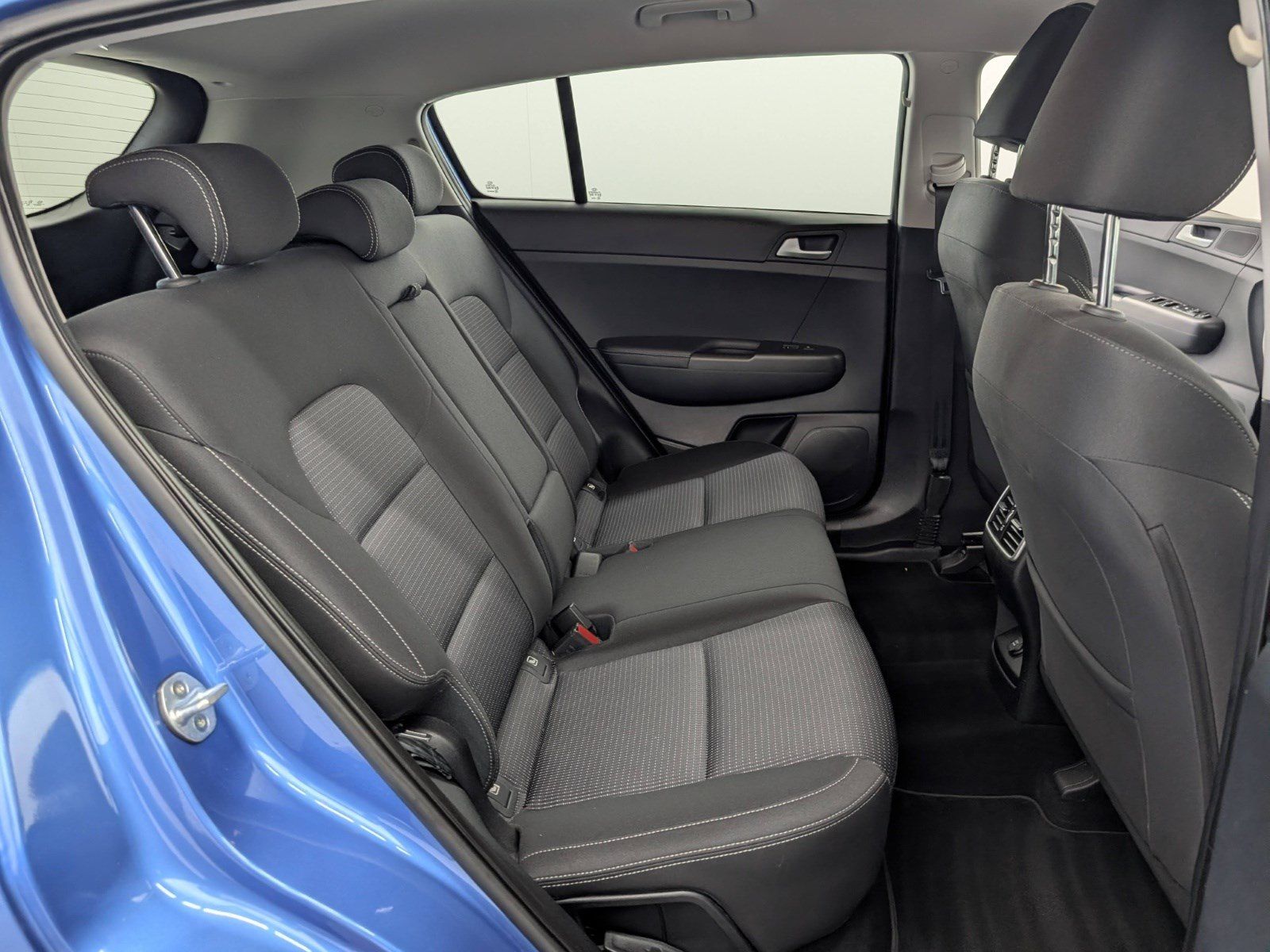KIA Sportage 1.6 T-GDI Vision 2WD AHK Komfort – Bild 11