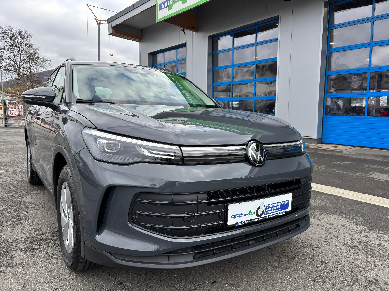 Volkswagen Tiguan 1.5 eTSI DSG KAMERA AHK LED APP PDC SIDE