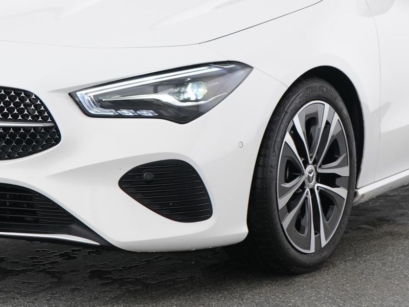 Fahrzeugabbildung Mercedes-Benz CLA 180 Progressive*Pano*Distron*360°*LED*CarPl*
