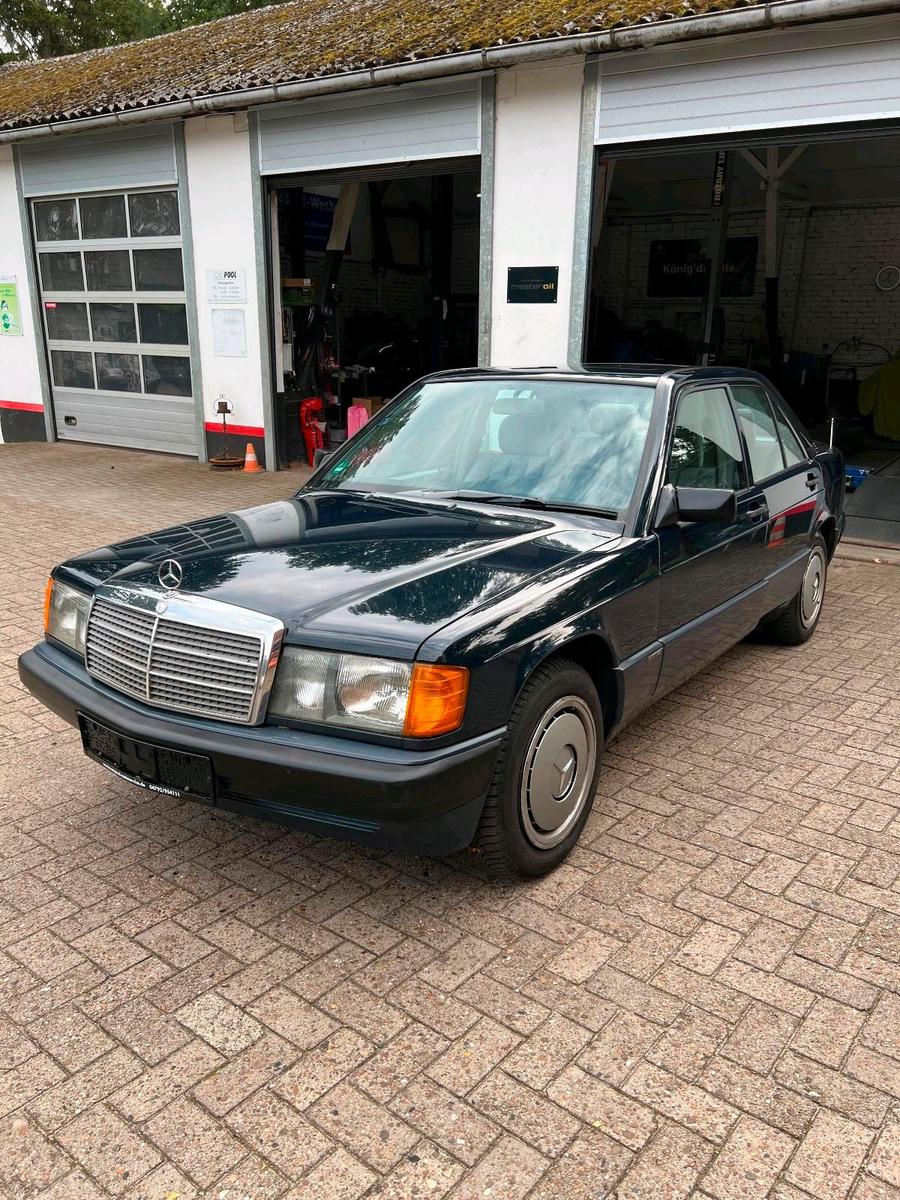 Mercedes-Benz 190