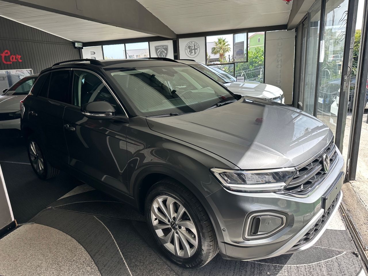 Other Volkswagen T-Roc 2.0 TDI SCR Life imagem 3