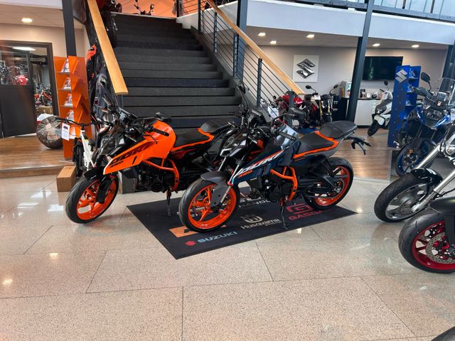 KTM 390 Duke MY 2024 **sofort verfügbar**