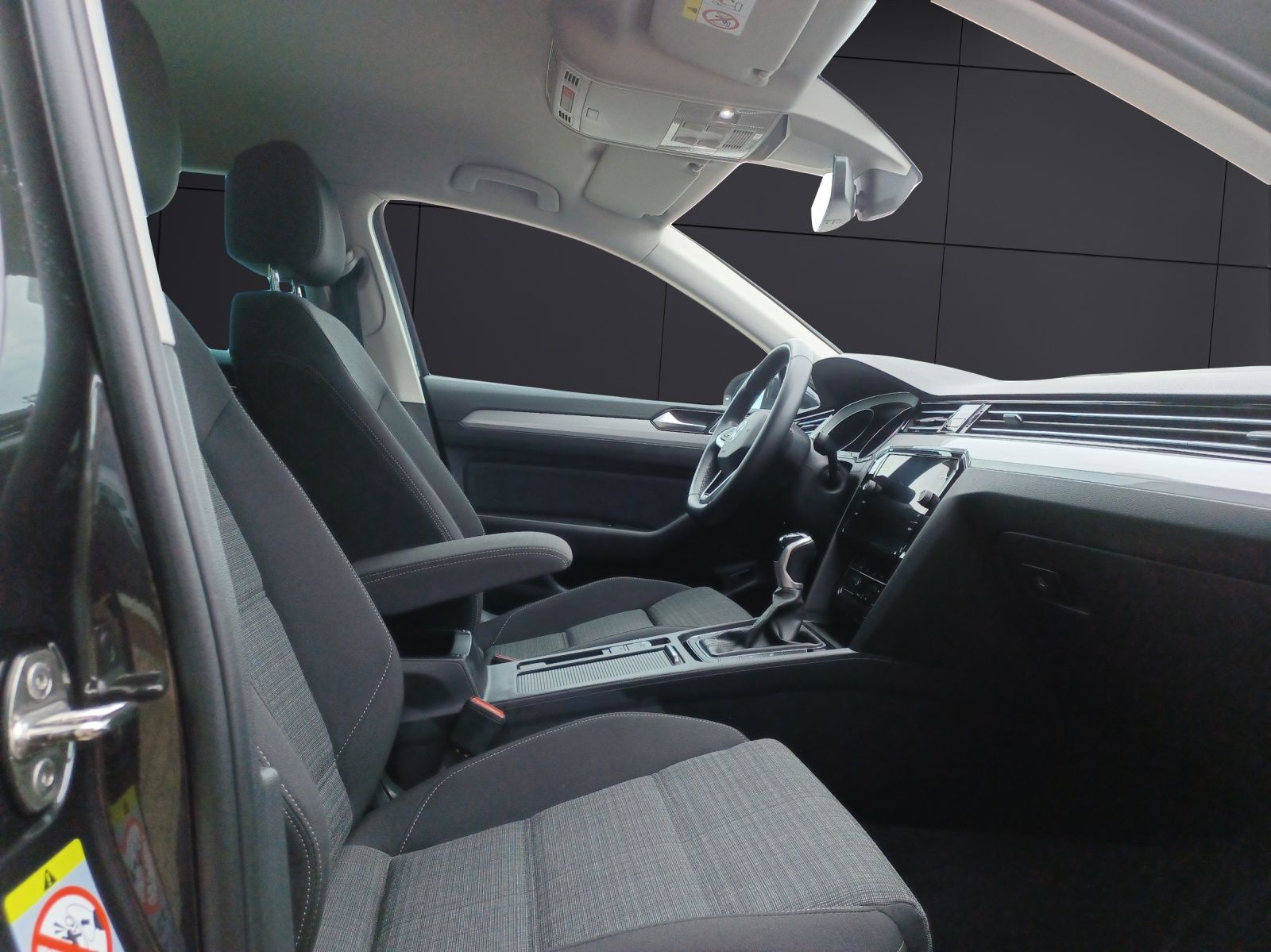 Fahrzeugabbildung Volkswagen Passat Variant TDI Business Matrix Navi ACC RFK