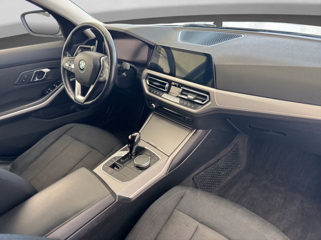 Fahrzeugabbildung BMW 320d Touring Automatik+LED+Navi+Spur+DAB