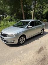 Skoda Rapid 1.4 TSI DSG Ambition Ambition - gebrauchte Skoda Rapid aus dem Jahr 2013
