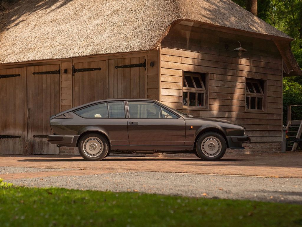 Alfa Romeo GTV
