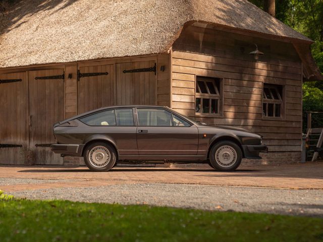 Alfa Romeo GTV 2.5 V6 | Nederlands geleverd