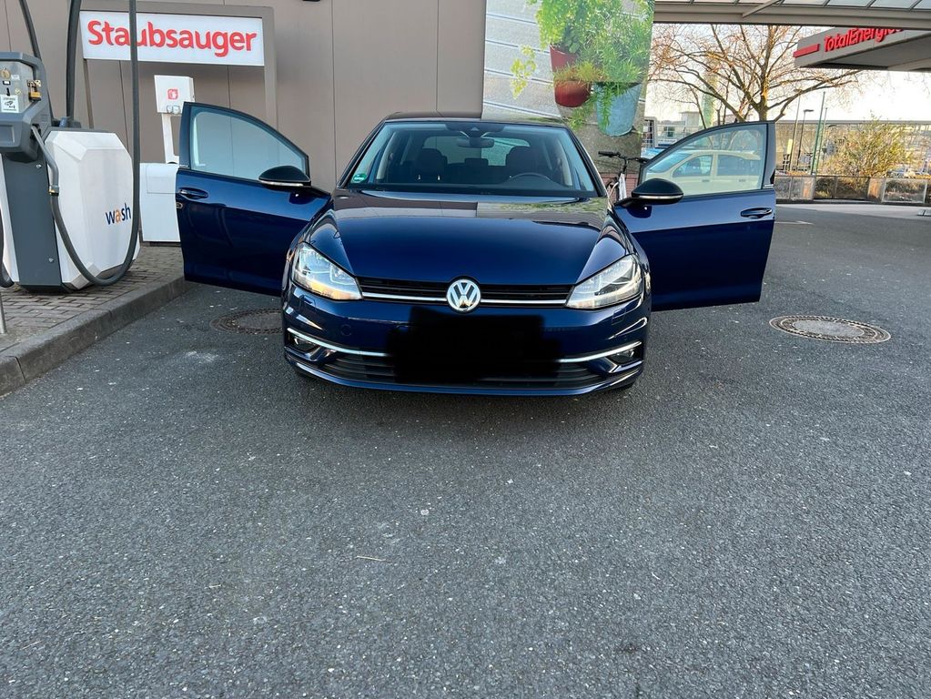 Image of Volkswagen Golf