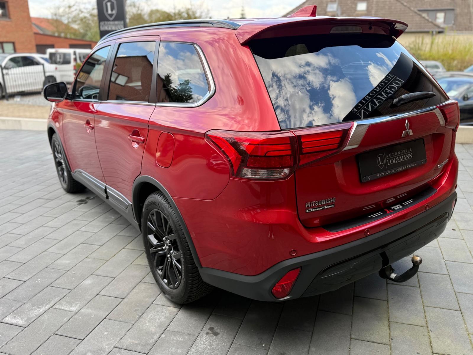 Mitsubishi Outlander 2.0CVT Active+ I LED I KAM I AHK