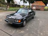 Mercedes-Benz W124 300d automatik EZ 01/1993 H Kennzeichen - Mercedes-Benz 300 W124 mit Diesel-Antrieb