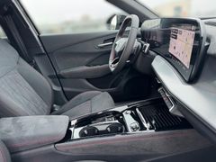 AUDI Q3 TDI SUV S-LINE /PANO/ALCANTARA AUDI Q3 TDI SUV S-LINE /PANO/ALCANTARA