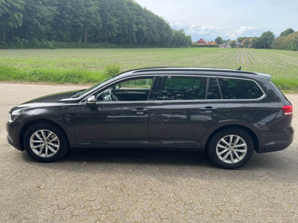 Image of Volkswagen Passat Variant