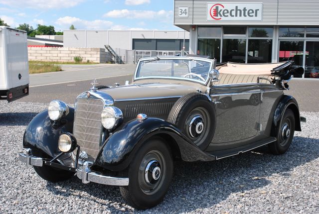 Mercedes-Benz 230 Cabriolet B W143 Neu restauriert