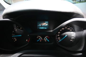 Ford Grand Tourneo - 12