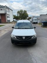 Dacia Logan - Dacia Logan: Kleinbus