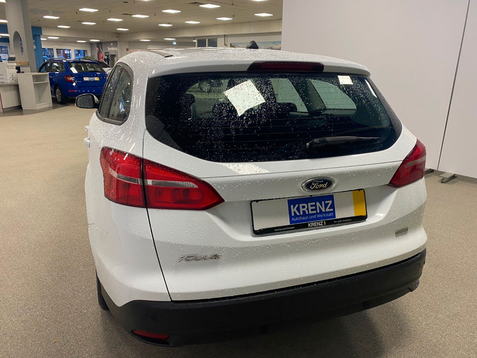 Fahrzeugabbildung Ford Focus 1.0 EcoBoost Business Turnier+NAVI+PDC+ALU