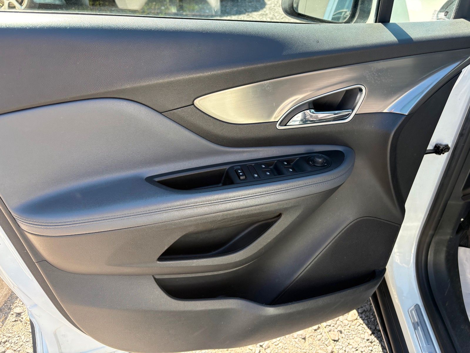 Fahrzeugabbildung Opel Mokka Innova ecoFlex 4x4 Navi Xenon Leder Kamera