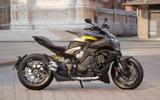 Ducati Diavel V4 , 1. Hand, TOP! - Offers
