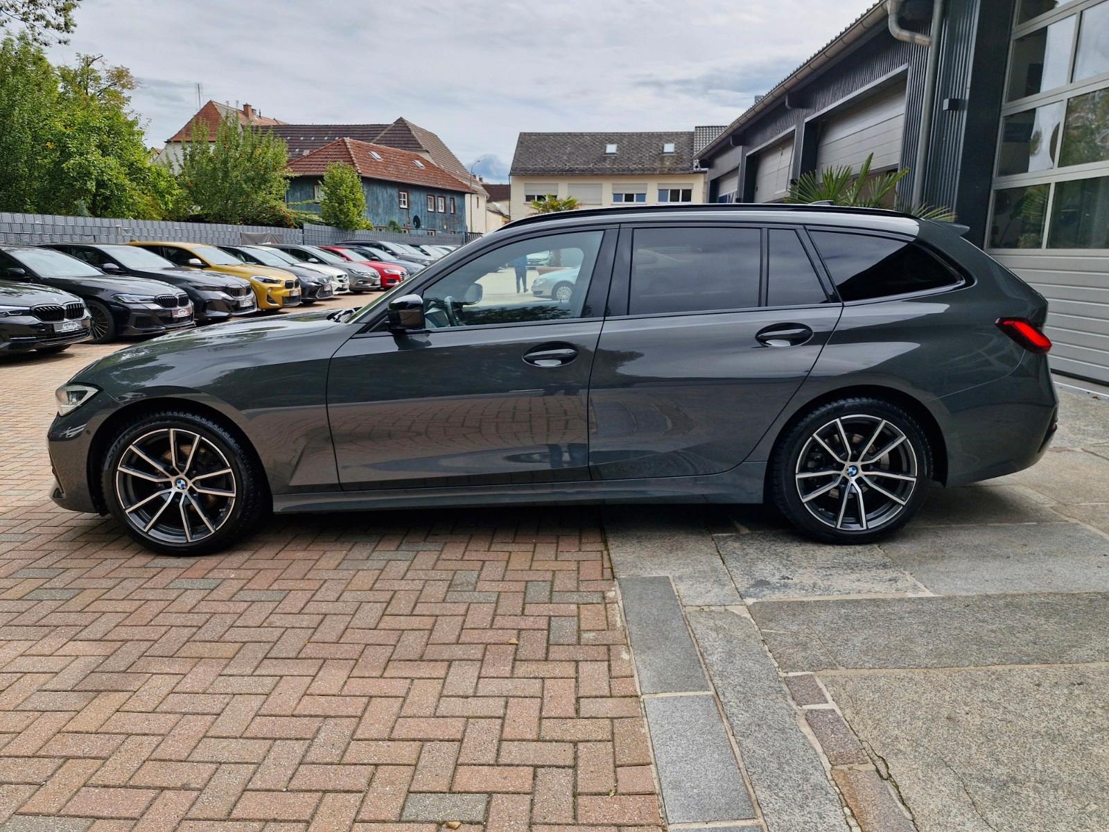 BMW 320d Touring  LED 2. Hand Sitzheiz Pano Laser