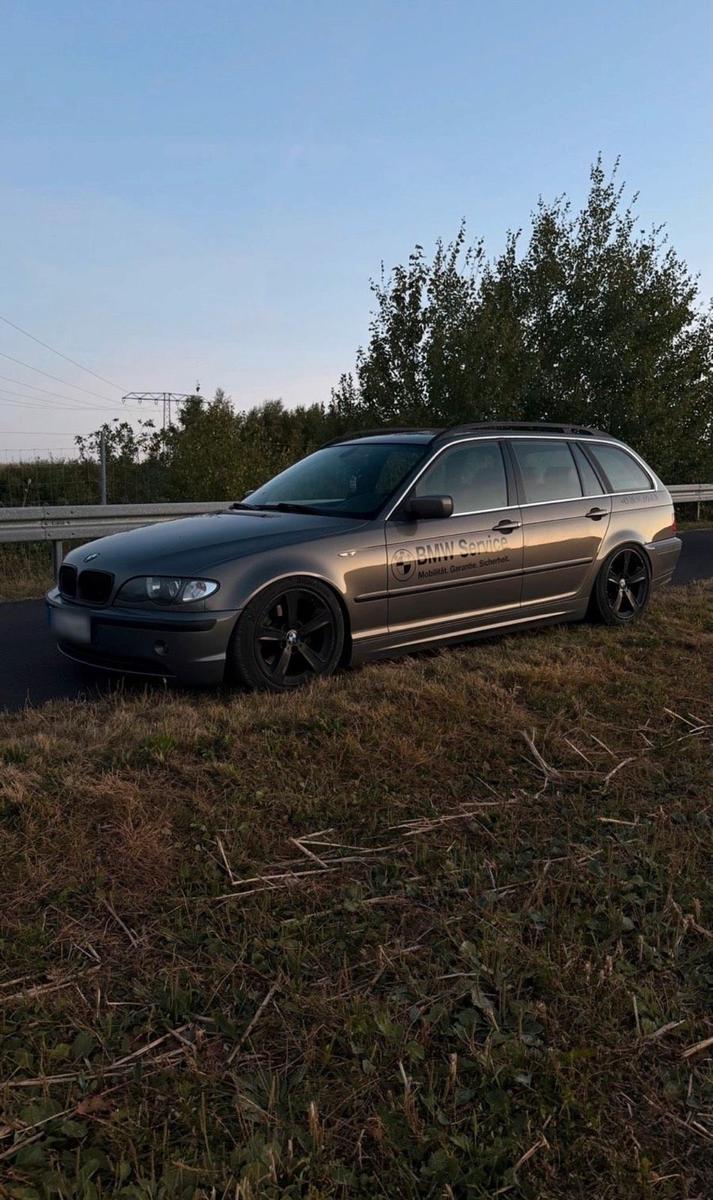 BMW 320