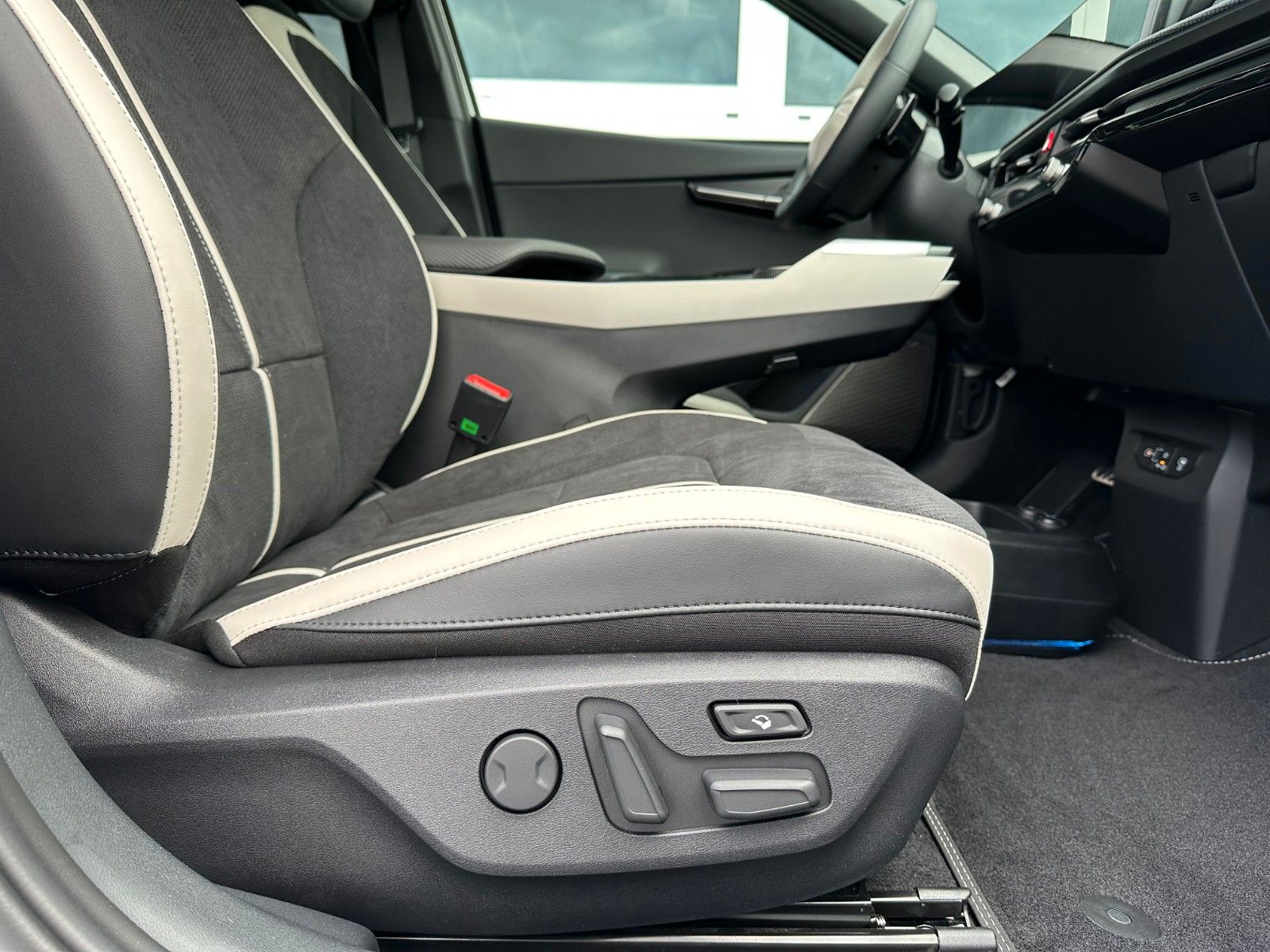 Fahrzeugabbildung Kia EV6 FL GTL 84 RWD WP ASS+ SD DE TE