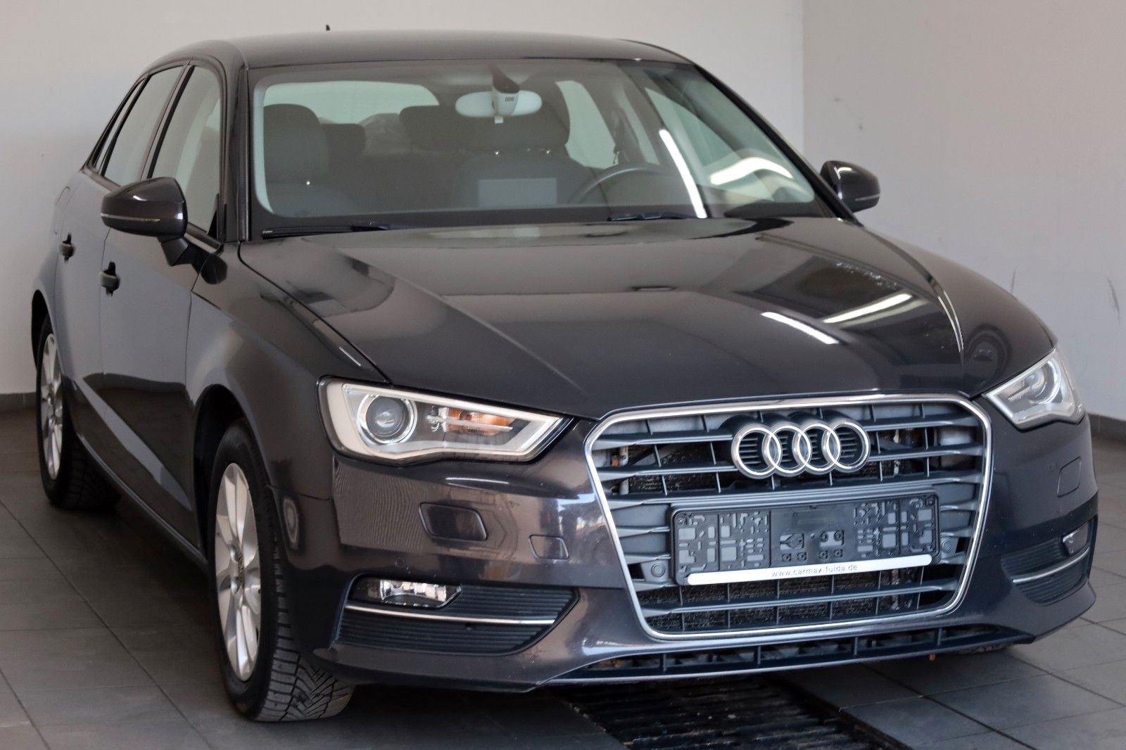 Fahrzeugabbildung Audi A3 Sportback Attraction,Navi,Xenon,APS Plus,+WR