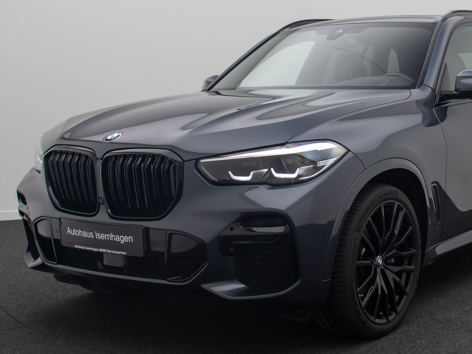 Fahrzeugabbildung BMW X5 xD30d M Sport 360&deg; HUD SoftCl Panorama 22Zoll