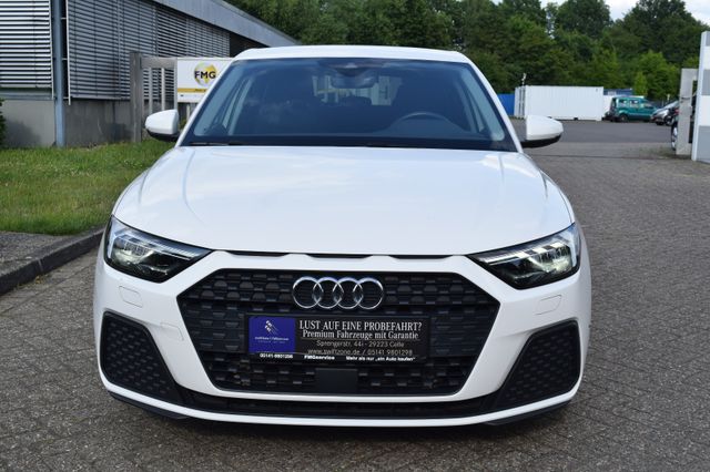 Audi A1 Sportback 110PS TFSI* Sitheizung*PDC*LED*MFL