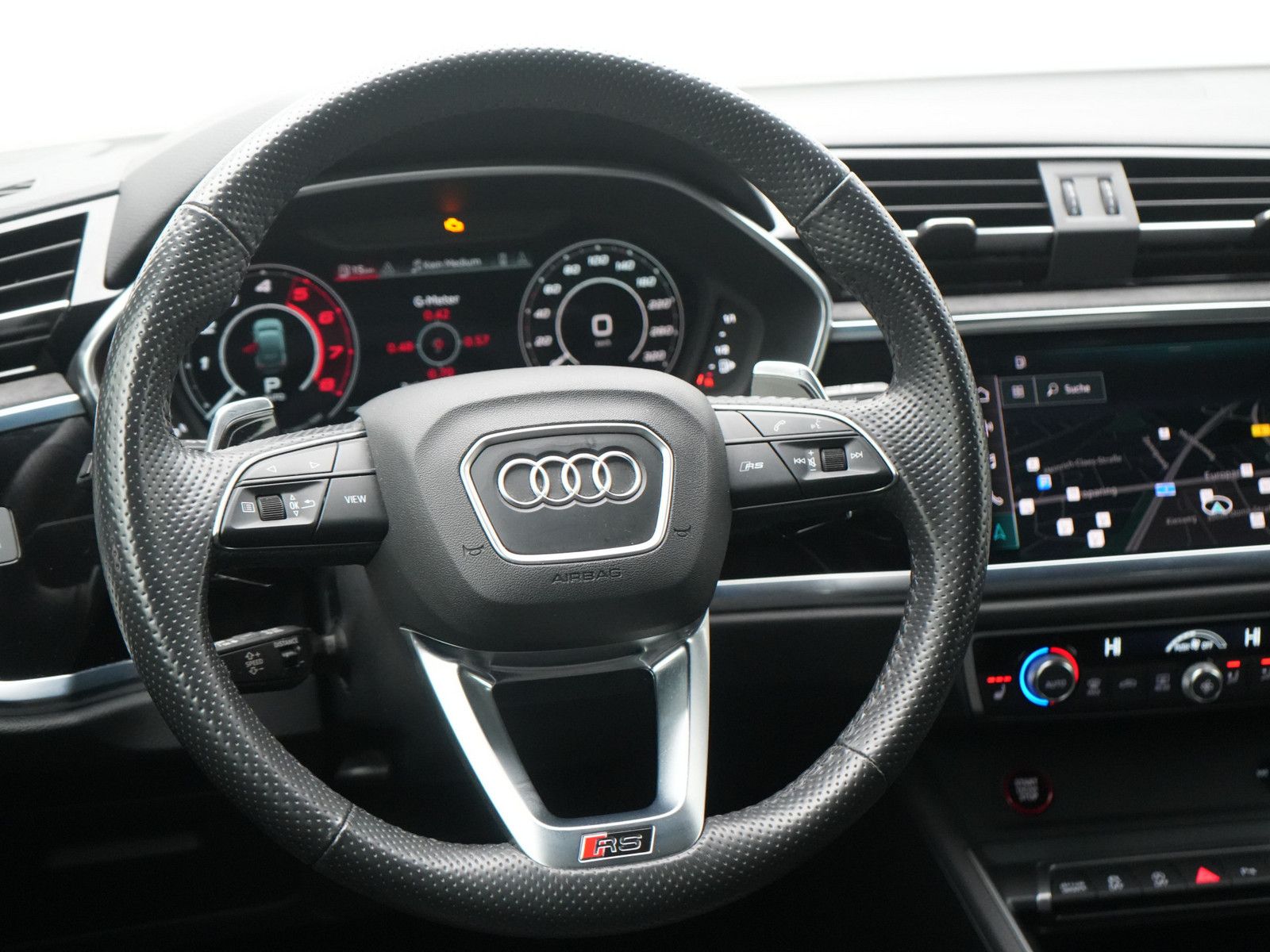 Audi RSQ3 - Bild 13
