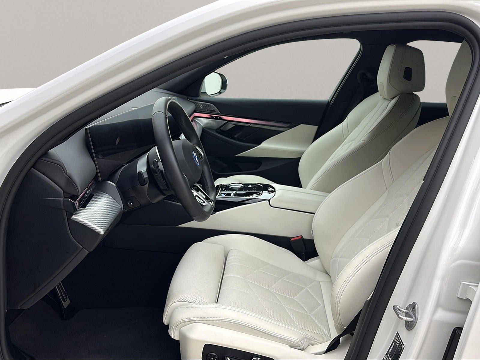 BMW i5 - Bild 15