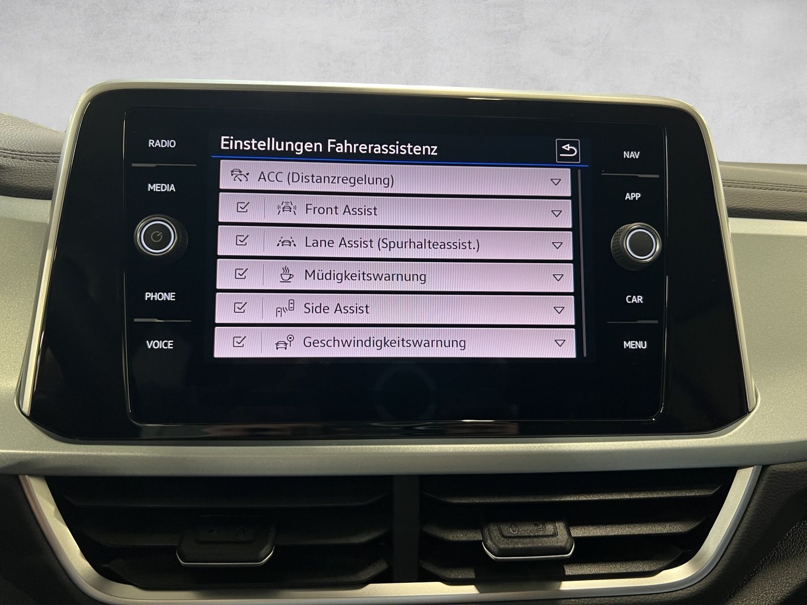 Volkswagen T-Roc - Bild 24