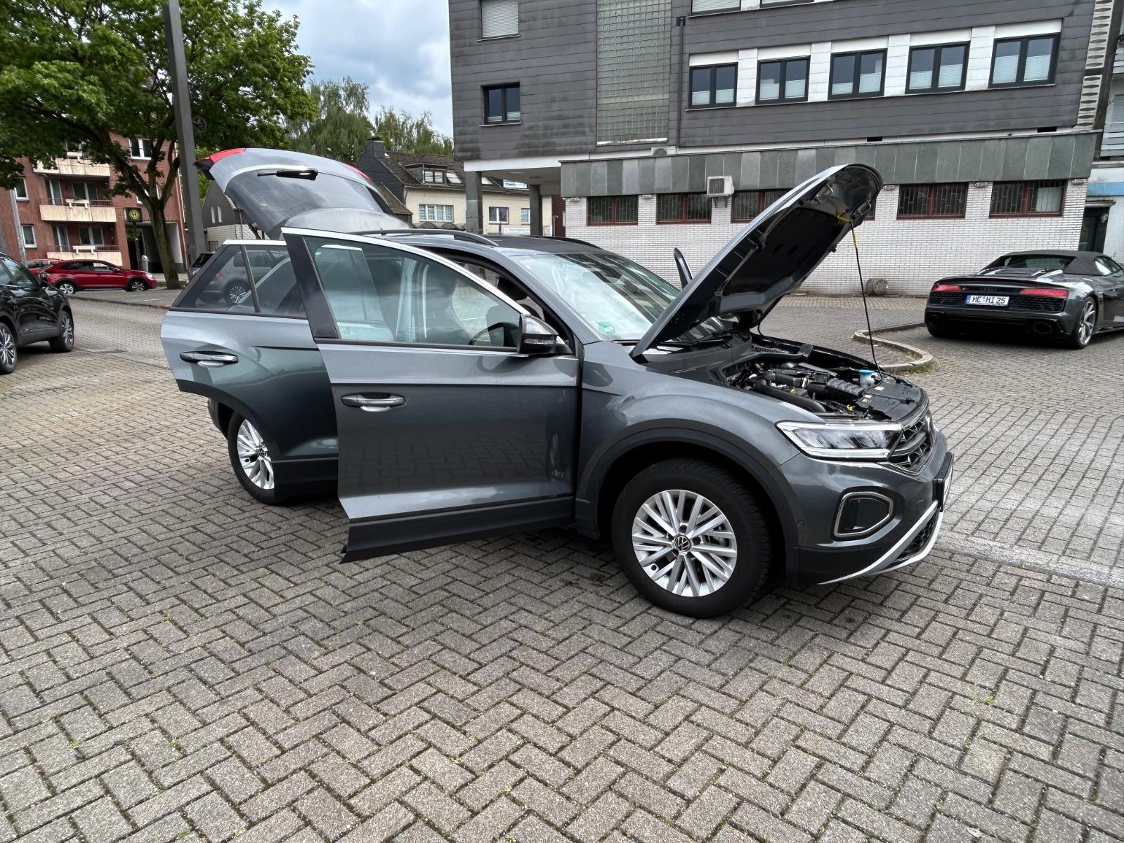 Volkswagen T-Roc Life Navi PDC LED  App-Connect LED