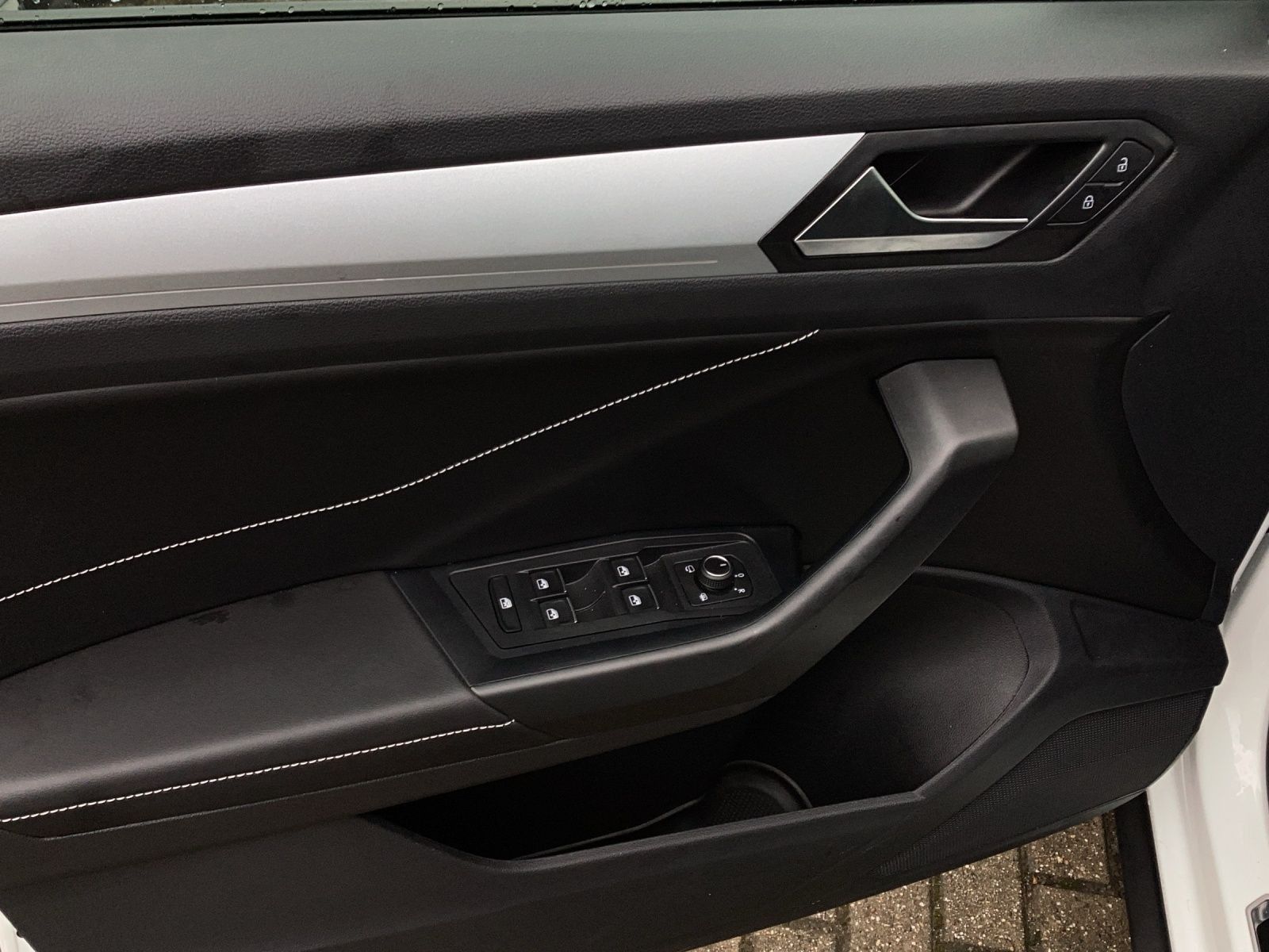 Volkswagen T-Roc - Bild 8